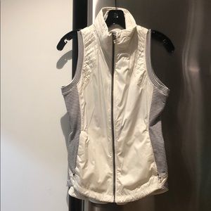 Lululemon lightweight vest